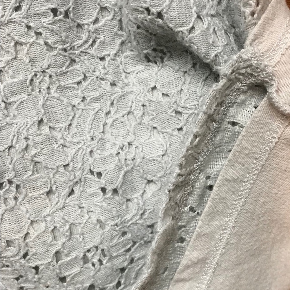 Hollister Floral Gray Lace Tank XS - Picture 8 of 8